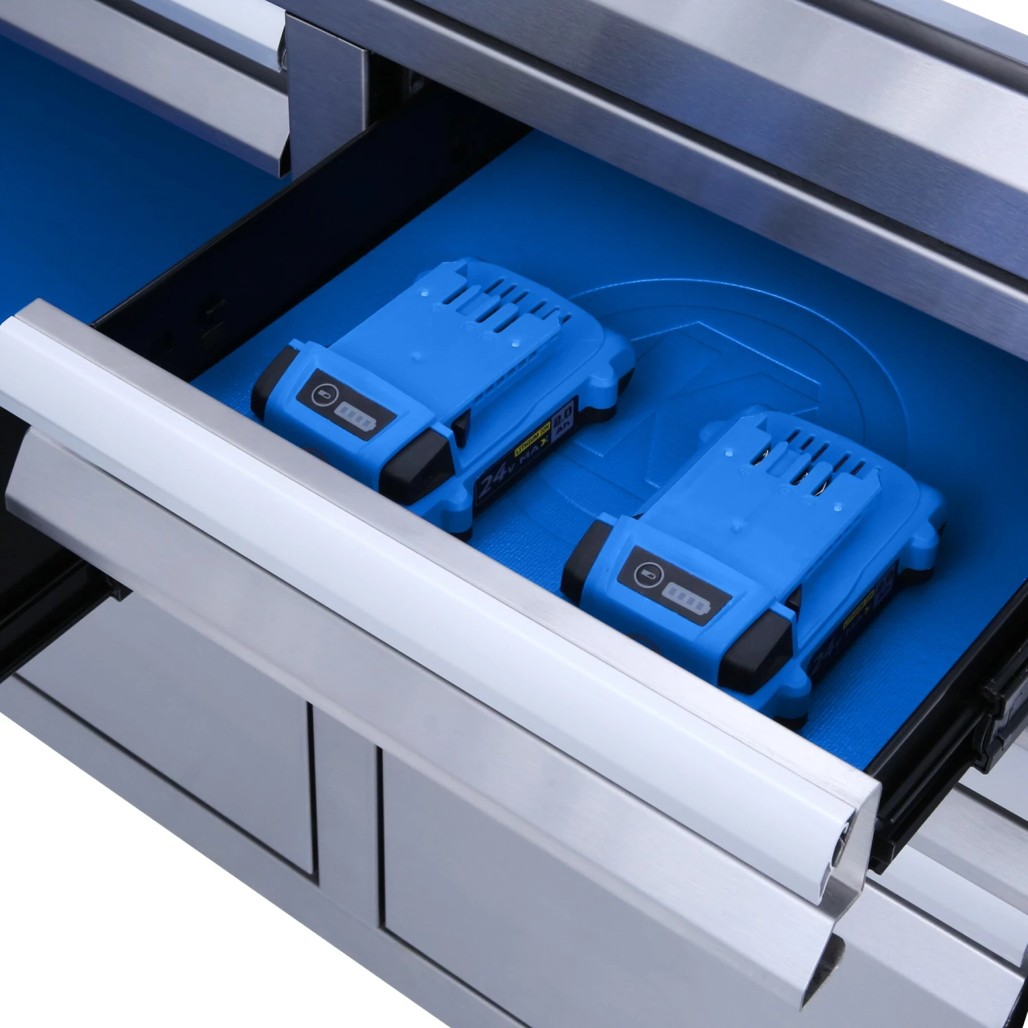 Kobalt 3000 Series 41-in W x 37.5-in H 8-Drawer Stainless Steel Rolling Tool Cabinet (Stainless Steel) - Tool Storage & Work Benches 9 Kobalt 3000 Series 41-in W x 37.5-in H 8-Drawer Stainless Steel Rolling Tool Cabinet (Stainless Steel) - Tool Storage & Work Benches - Image 9