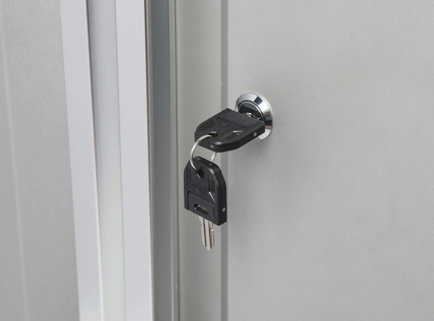 Kobalt 28-in W x 28-in H x 12.5-in D Steel Wall-mounted Garage Cabinet - Garage Organization 3 Kobalt 28-in W x 28-in H x 12.5-in D Steel Wall-mounted Garage Cabinet - Garage Organization - Image 3