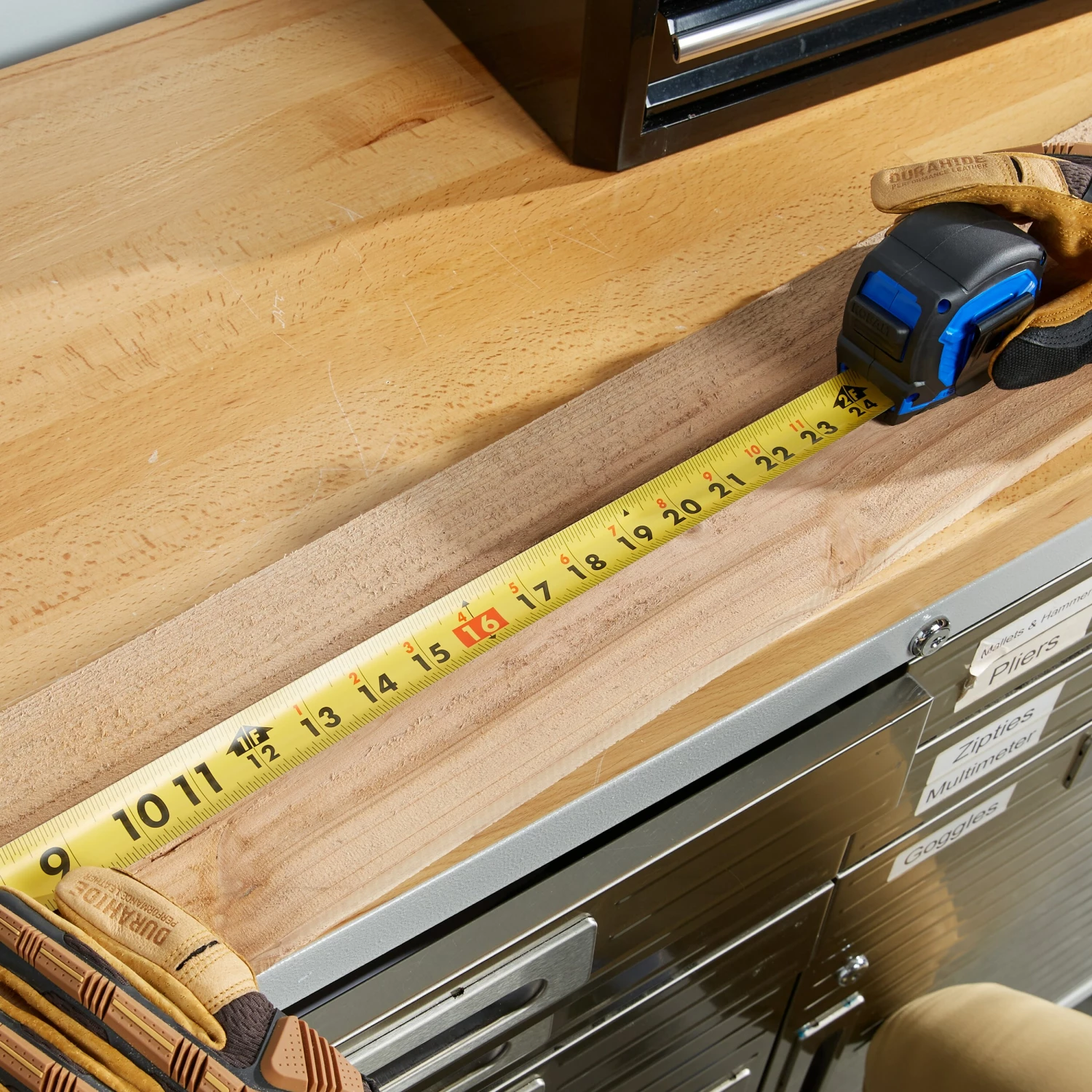 Kobalt 25 Ft. Kobalt Compact Magnetic Wide Blade - Levels & Measuring Tools 5 Kobalt 25 Ft. Kobalt Compact Magnetic Wide Blade - Levels & Measuring Tools - Image 5