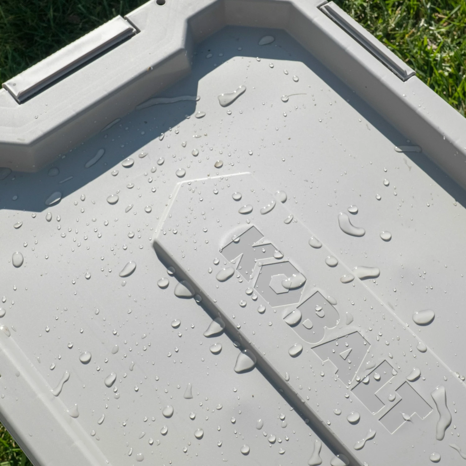 Kobalt X-large 24-Gallon (96-Quart) Grey Heavy Duty Tote with Latching Lid - Baskets & Storage Containers 3 Kobalt X-large 24-Gallon (96-Quart) Grey Heavy Duty Tote with Latching Lid - Baskets & Storage Containers - Image 3